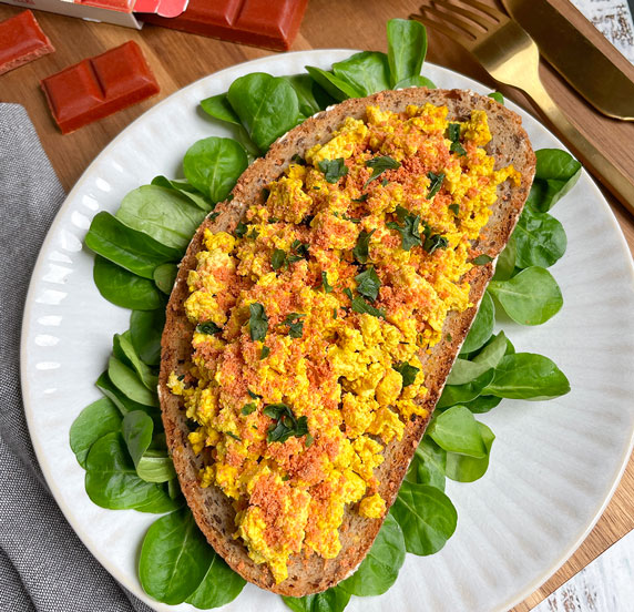 Tartine de tofu brouillé recette