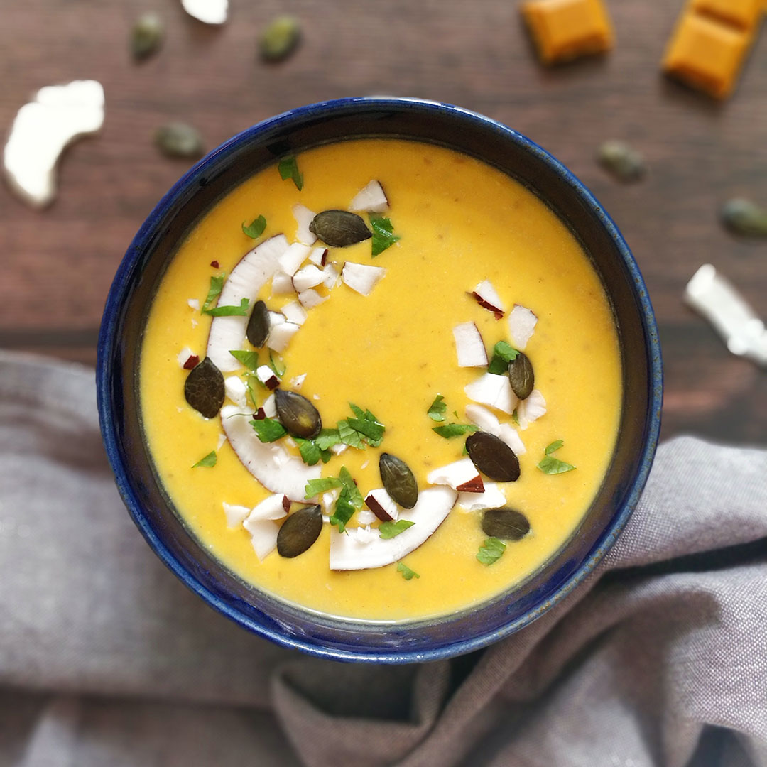 Soupe de courge, coco et curry